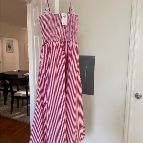 NWT Abercrombie Sydney Smocked Dipped-Waist Midi Dress - Picture 5 of 8